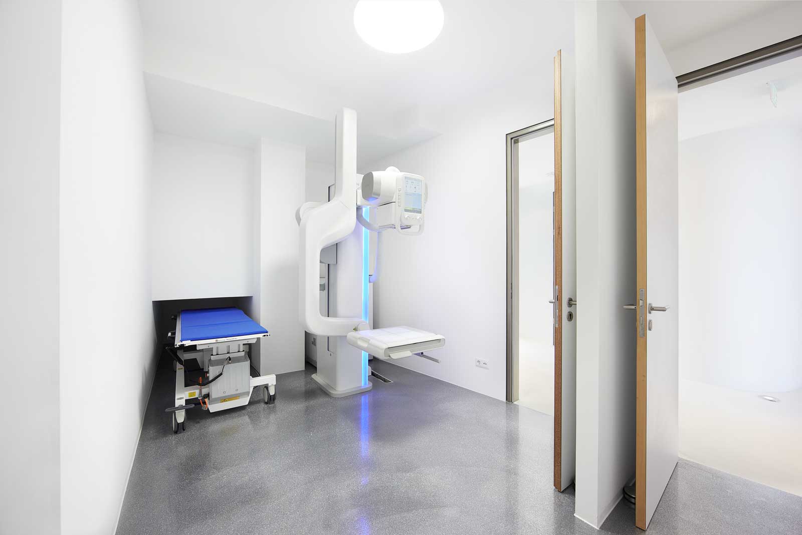 Digitale Diagnostik in Köln: Warum ich auf das Samsung XGEO GU60 Röntgen setze